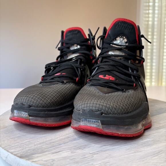 Nike Men\'s LeBron James 19 XIX Black & Red Basketball Sneakers Shoes US Size 9.5